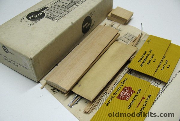 Main Line Models 1/87 36' Wood Sheathed Refrigerator (Billboard Reefer) - Decker Meats- HO Craftsman Kit plastic model kit